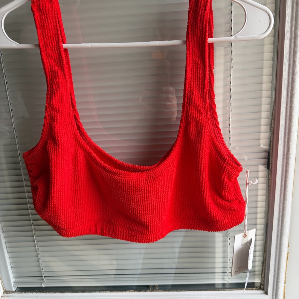 LAST CHANCE 
Good American Vibrant Red Knit Bralette
